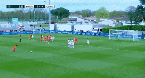 球探体育即时比分比分-半场：法国女足U16 0-1中国女足U16，周瑾彤任意球破门